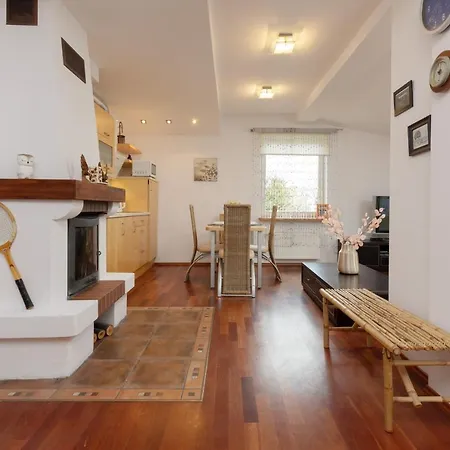 Quiet Bemowo House With Garden By Noclegi Renters Varsavia Esterno foto