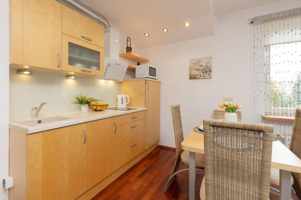 Quiet Bemowo House With Garden By Renters * Варшава