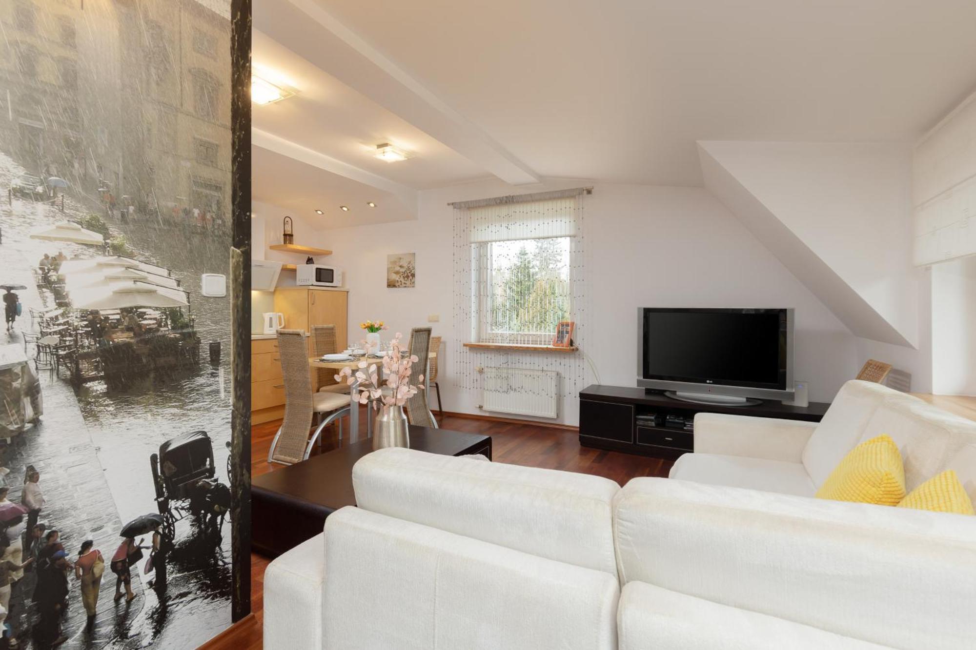 Quiet Bemowo House With Garden By Renters * Varsavia